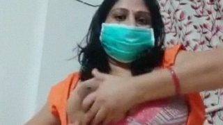 Masked bhabhi expose boobs