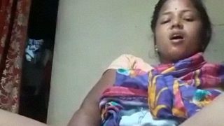 Dehati Odia Bhabhi Anal Masturbation with Vegetables